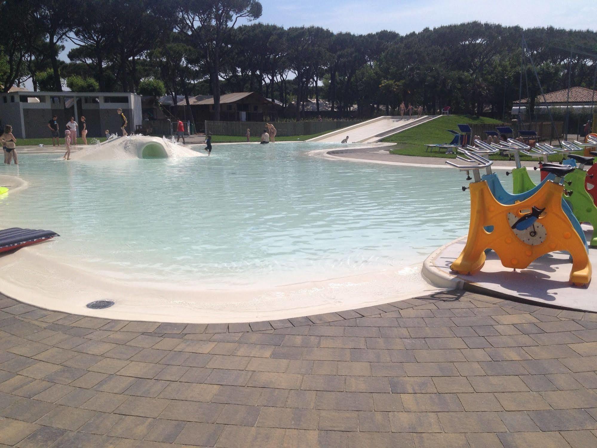 Camping Village Malibu Beach Lido di Jesolo Bagian luar foto