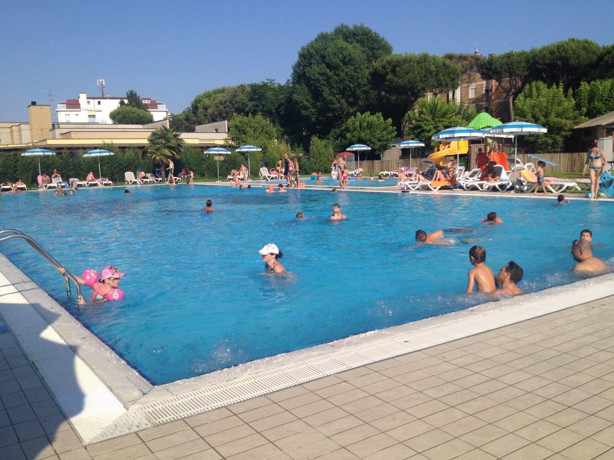 Camping Village Malibu Beach Lido di Jesolo Bagian luar foto